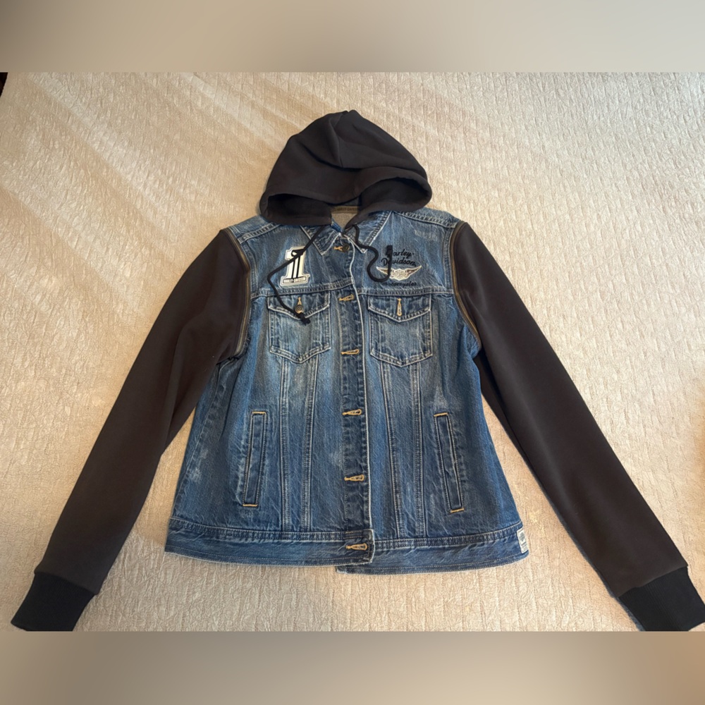 Harley-Davidson Blue Denim Jacket with Black Sleeves